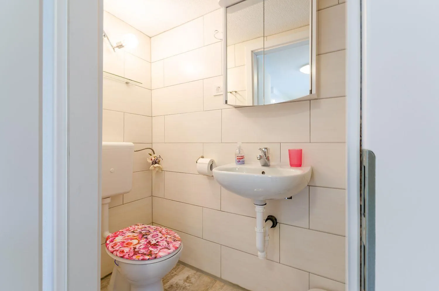 Reizendes Apartment Nur 350 Meter Zum Sandstrand Mit Meerblick, Grill, Waschmaschine Crikvenica