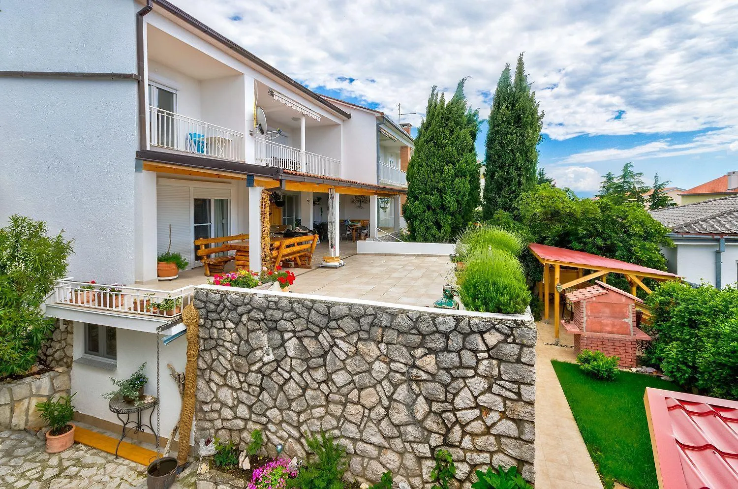 Reizendes Apartment Nur 350 Meter Zum Sandstrand Mit Meerblick, Grill, Waschmaschine Crikvenica 0*,  Croatia
