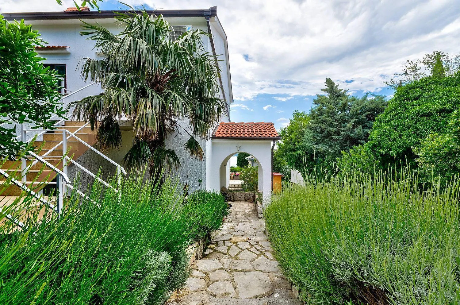 Reizendes Apartment Nur 350 Meter Zum Sandstrand Mit Meerblick, Grill, Waschmaschine Crikvenica